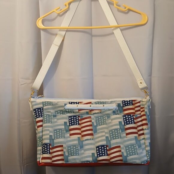 New Patriotic Stars & Stripes USA Sling Crossbody Purse Shoulder Bag Large 18x9 - Picture 7 of 12
